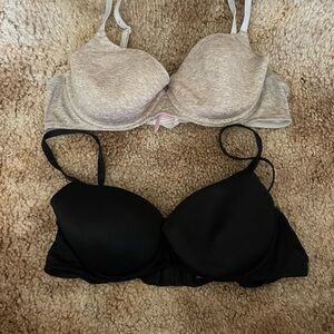 Victoria Secrets Pink: Black and Gray Women's Wear Everywhere Bras